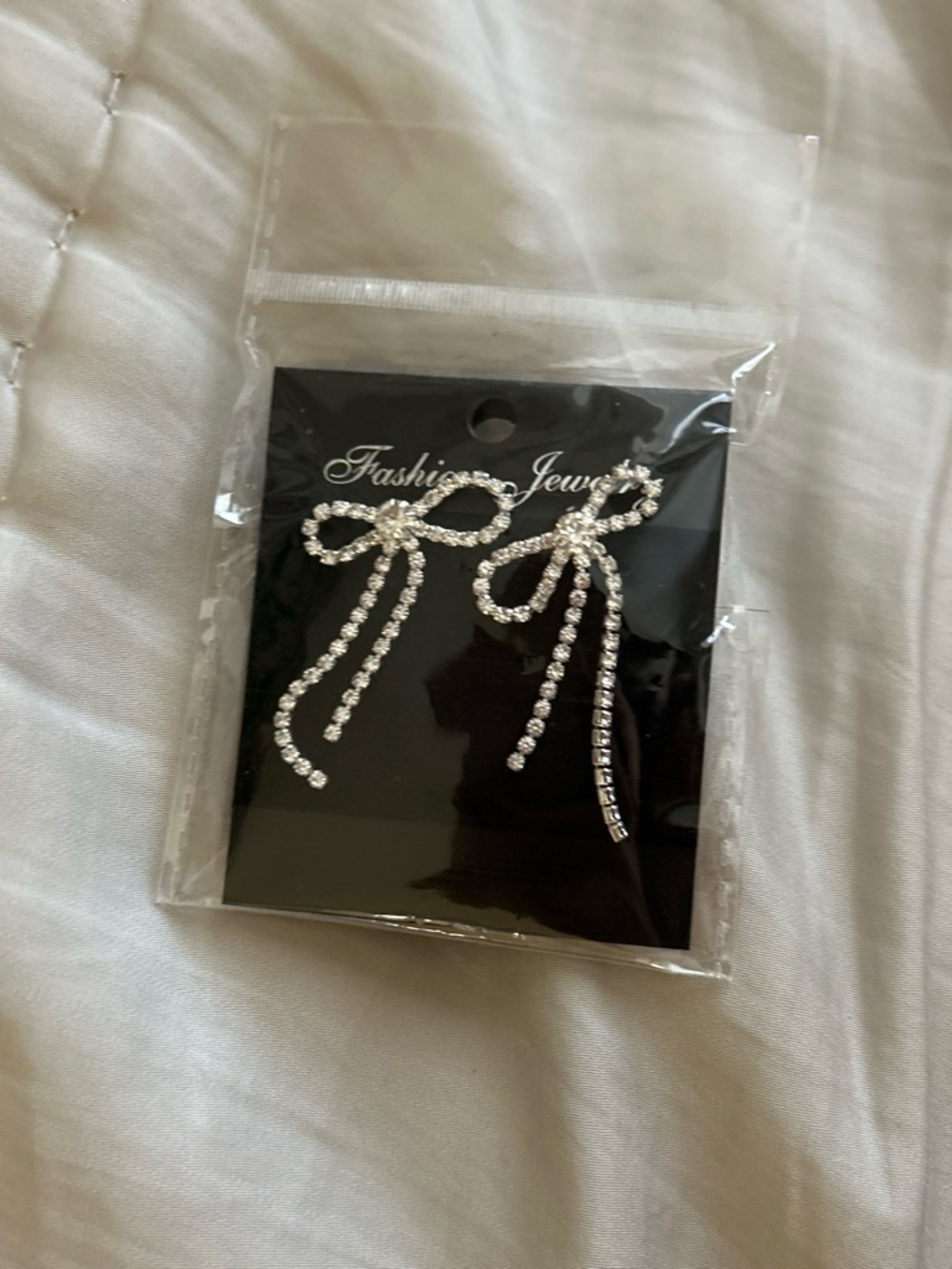 Fashion Jewelry Sparkling Silver Bow Drop Earrings